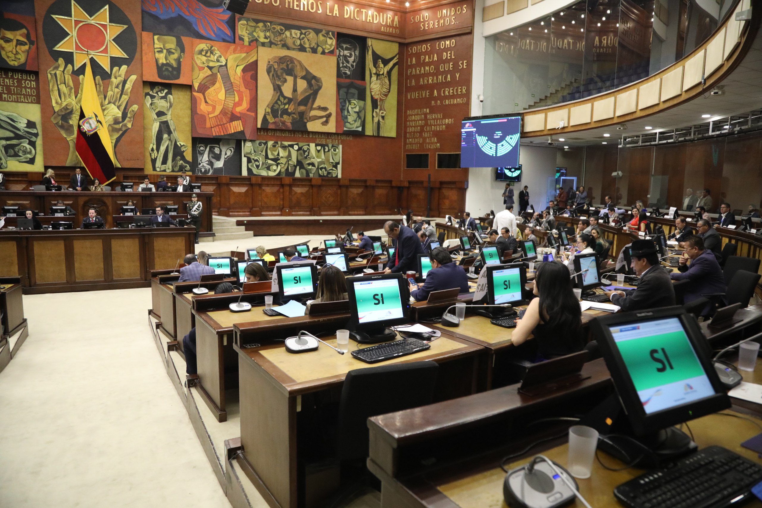 Asamblea continuará con el juicio político contra la ministra Mónica Palencia