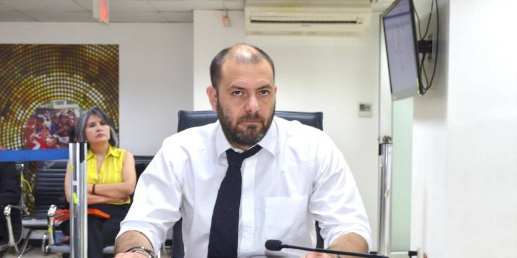 Juan Esteban Guarderas fue destituido del Cpccs tras un juicio político en la Asamblea 4 Juan Esteban Guarderas fue destituido del Cpccs tras un juicio político en la Asamblea
