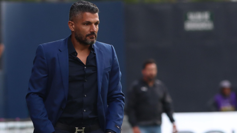 Javier Gandolfi dejó de ser DT de IDV