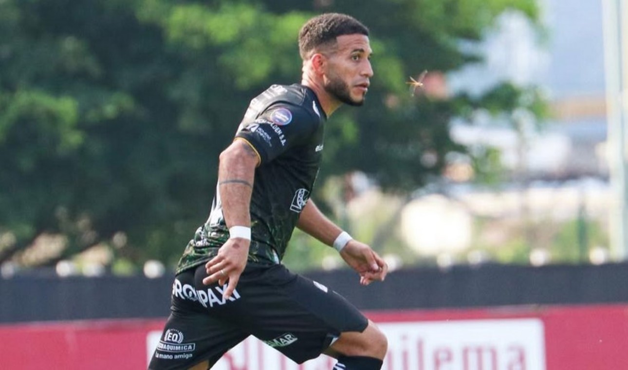 Robert Burbano se fue de la Liga Pro para jugar en la Serie B de Brasil