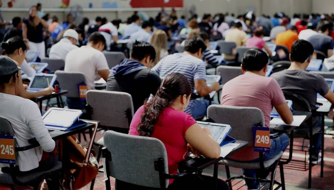 Recortes en salud y educación suman $2.000 millones en 2024