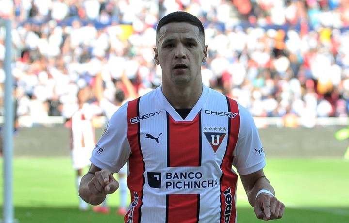 Isaac Álvarez: “Hay propuestas de otros lugares por Arce, pero nada firmado”