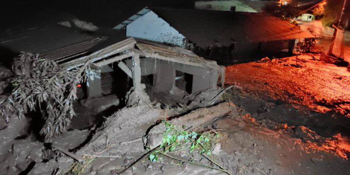 Aluvión en Loja deja familias afectadas y daños en escuela
