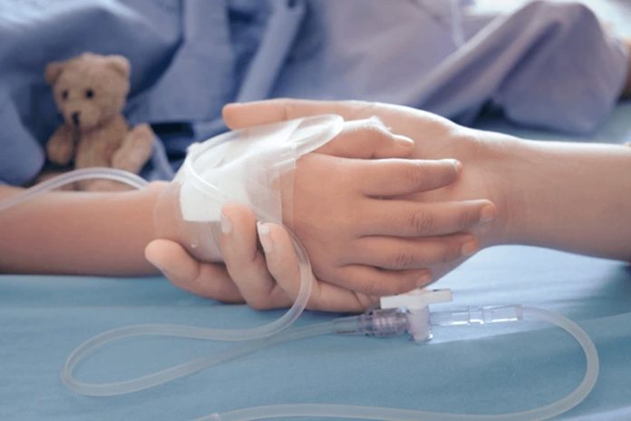 La OMS lanza un programa gratuito contra el cáncer infantil que llegará a Ecuador
