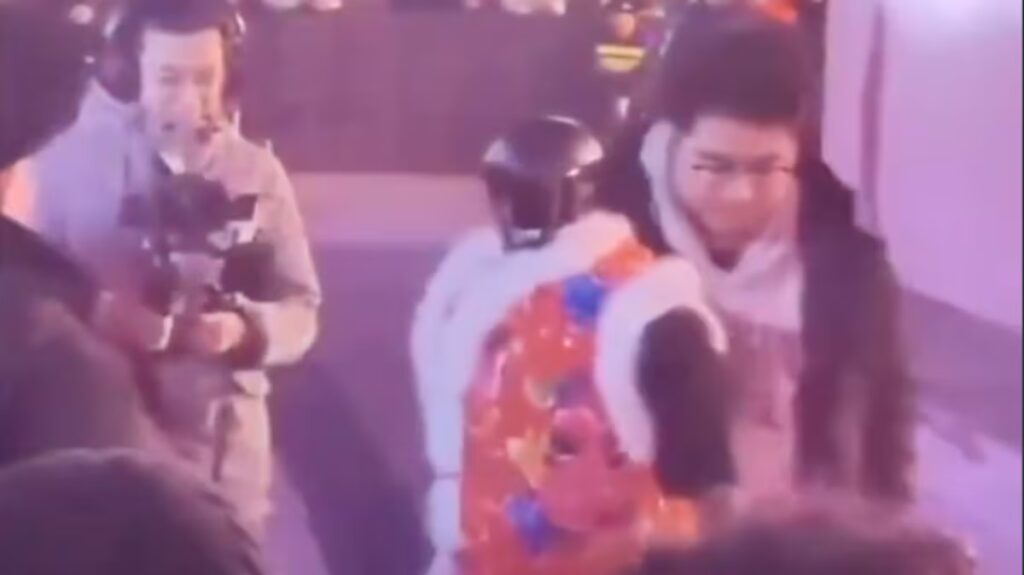 ¡Caos en festival de China! Robot con IA pierde el control y ataca a los asistentes 9 ¡Caos en festival de China! Robot con IA pierde el control y ataca a los asistentes