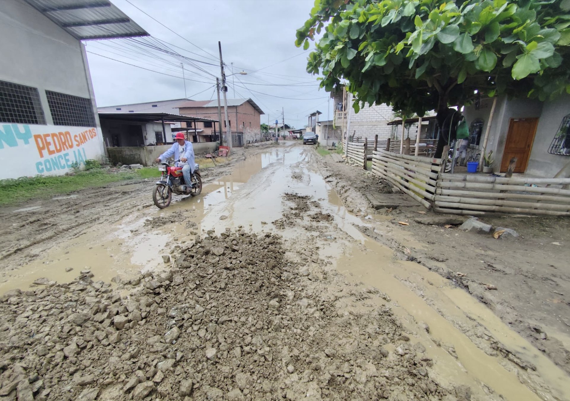 Ecuador bajo alerta por lluvias intensas y tormentas hasta el 27 de febrero