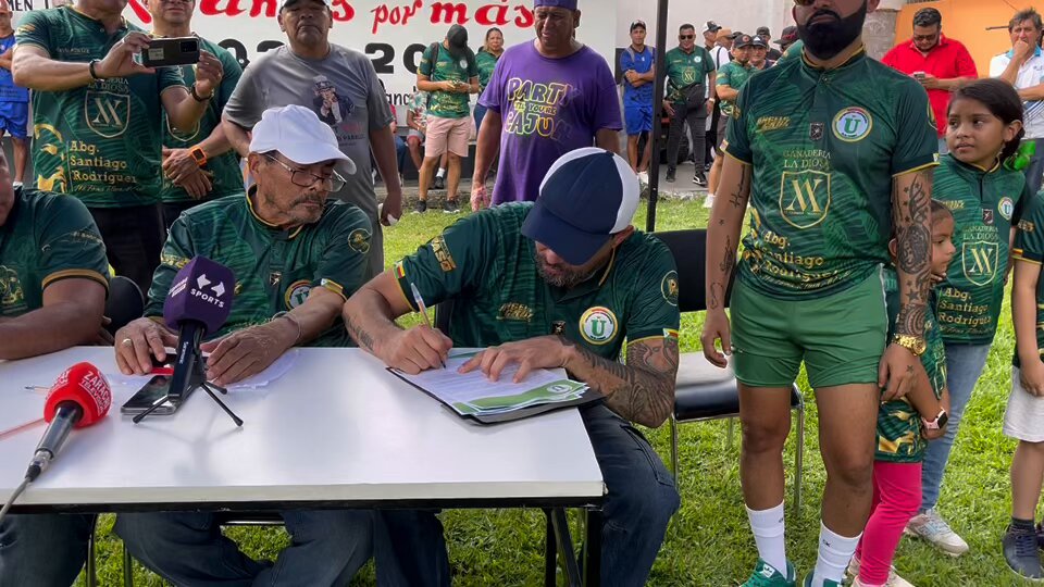 No solo jugador: el doble rol que cumplirá Jaime Iván Kaviedes en Liga Deportiva Universitaria de El Carmen