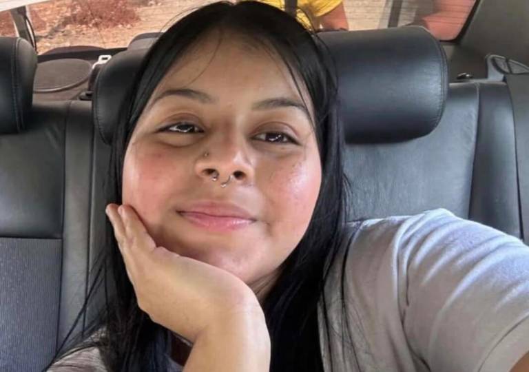 'Me mataron en vida': a un mes del secuestro de una joven en Manta, su madre sigue sin tener respuestas 2 'Me mataron en vida': a un mes del secuestro de una joven en Manta, su madre sigue sin tener respuestas