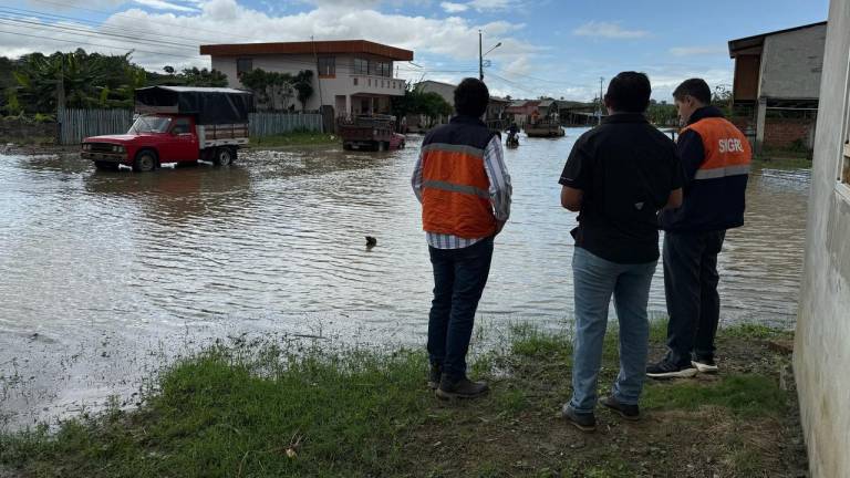 ¡Intensas lluvias! 19 ríos están desbordados en cinco provincias