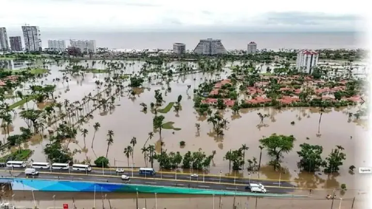 Perú declara estado de emergencia en otros 164 distritos por intensas lluvias