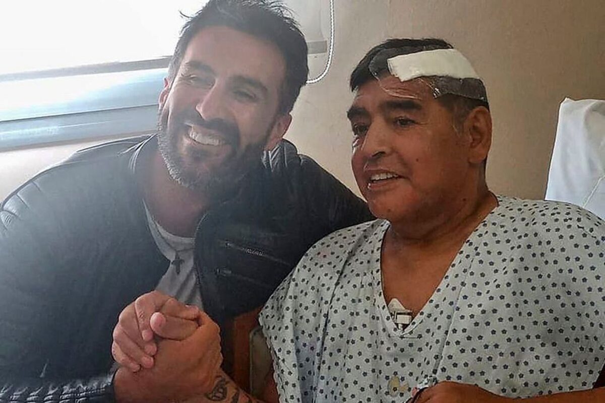 El equipo médico de Diego Maradona va a juicio cuatro años después de la muerte del exjugador