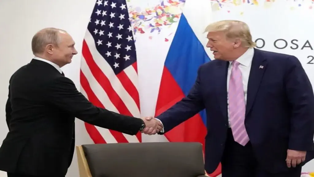 Este martes, Trump y Putin tratarán el conflicto en Ucrania.