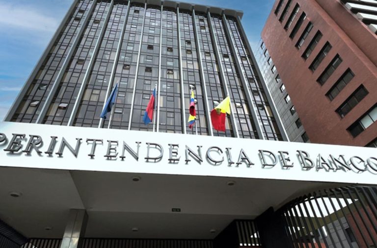 Superintendencia de Bancos dispone la suspensión de las operaciones y liquidación de Amibank