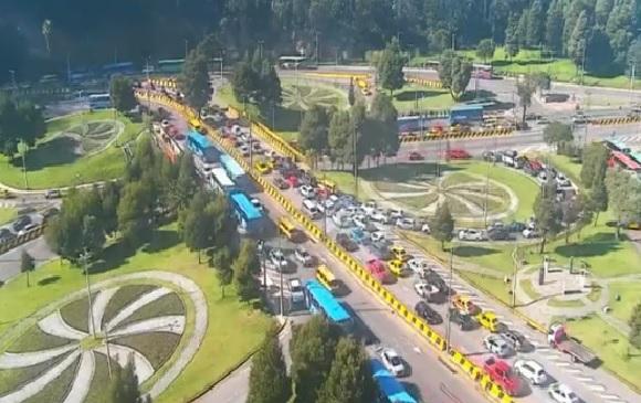 Fuerte congestión vehicular en el cantón Mejía, Pichincha, por una reconstrucción de hechos