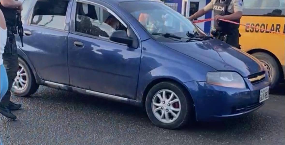 Tres guías penitenciarios fueron asesinados en la vía Portoviejo-Calderón, en Manabí