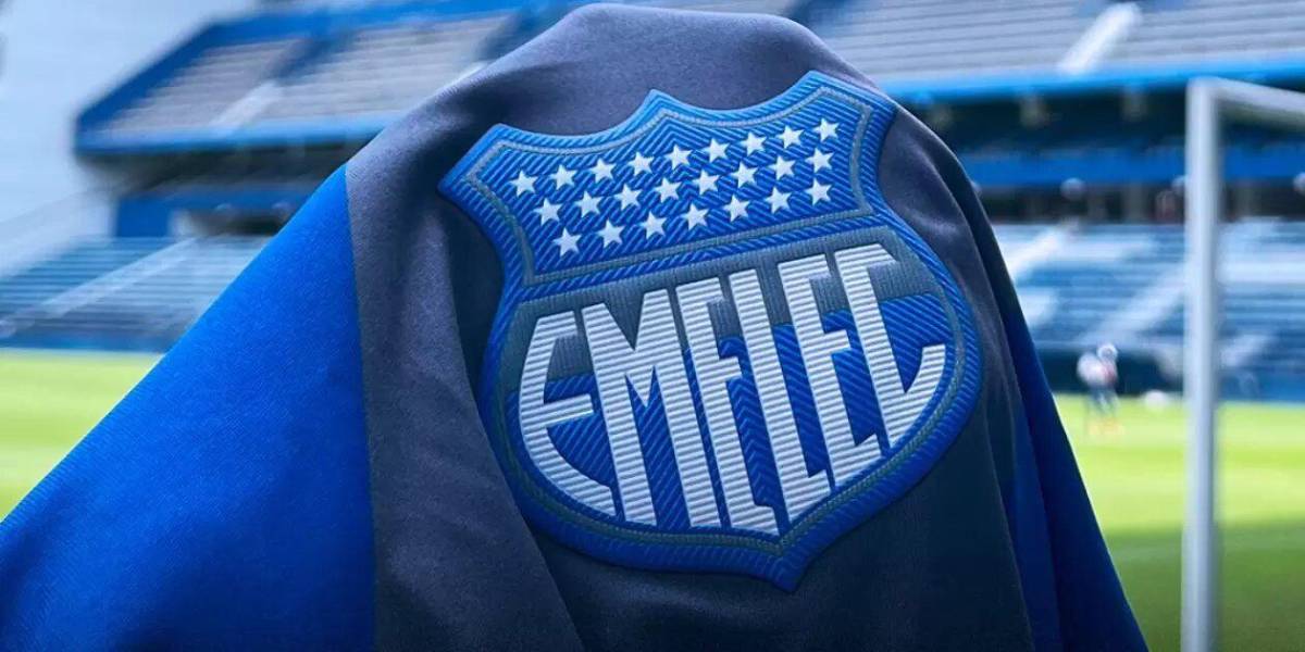 Emelec es multado con USD 2500 por lanzamiento de objetos e ingreso a la cancha en el duelo contra Manta FC