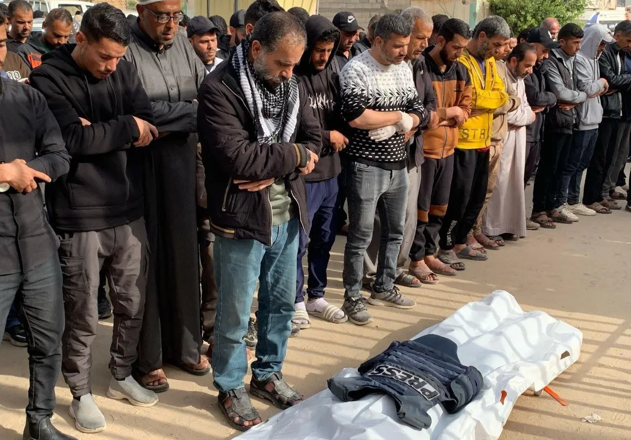 Ataques aéreos israelíes sobre Gaza dejan 10 civiles asesinados, entre ellos dos periodistas