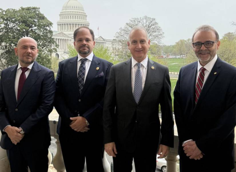 Los ministros de Interior y Defensa buscan concretar acuerdos de seguridad en Estados Unidos