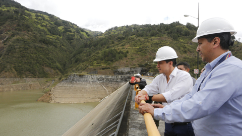 Ministra de Energía dice que le preocupan más los incendios que los apagones en la época seca que inicia a finales de 2025