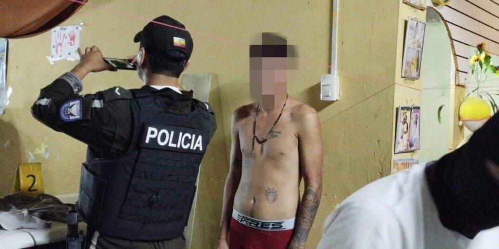 Un adolescente de 17 años, entre los detenidos por el asesinato de un marino en el sur de Guayaquil 2 Un adolescente de 17 años, entre los detenidos por el asesinato de un marino en el sur de Guayaquil