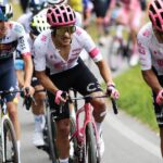 Richard Carapaz, en el día de su cumpleaños, mantiene el segundo lugar en la general del Giro de Italia