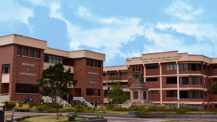Universidad Católica de Cuenca denuncia ataque armado al interior de sus instalaciones.