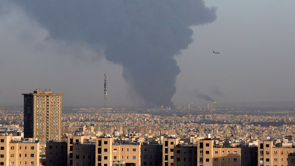 Irán reabrió parcialmente su espacio aéreo tras el alto el fuego con Israel