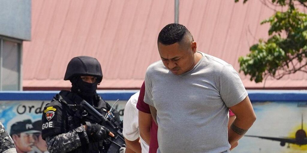 Alias Fede pagó un millón y medio de dólares para su fuga de la cárcel de Guayaquil, según fuentes de Inteligencia 5 Alias Fede pagó un millón y medio de dólares para su fuga de la cárcel de Guayaquil, según fuentes de Inteligencia