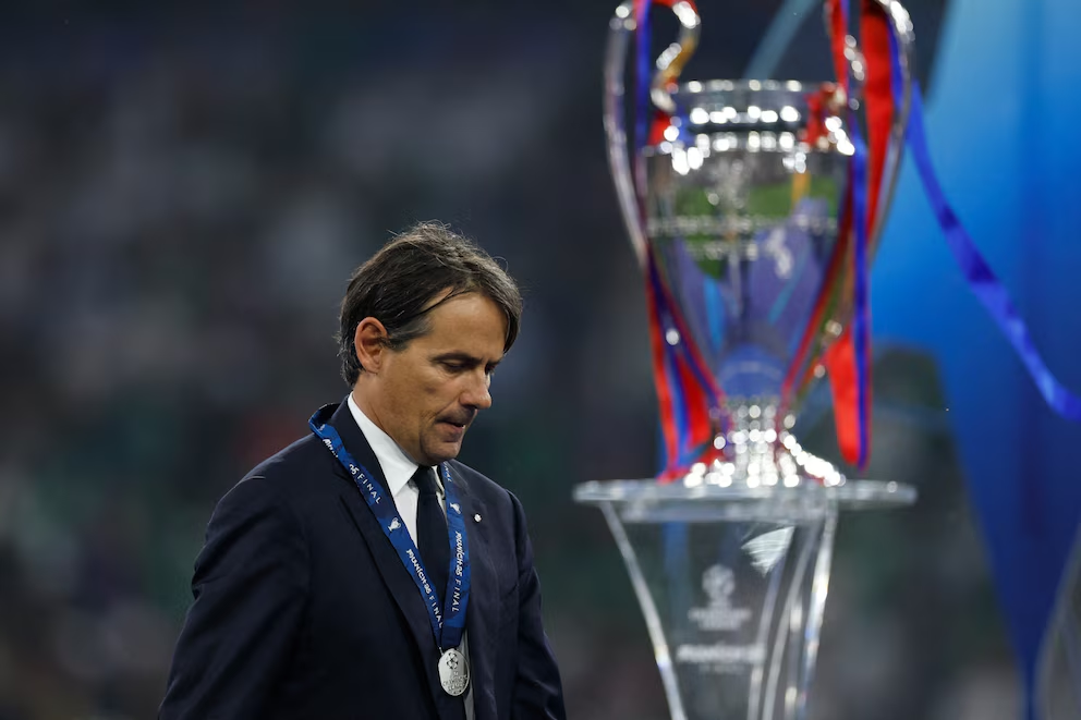 Impacto en el Inter: tras ser goleado en la final de la Champions, se quedó sin DT a días del debut en el Mundial de Clubes 2 Impacto en el Inter: tras ser goleado en la final de la Champions, se quedó sin DT a días del debut en el Mundial de Clubes