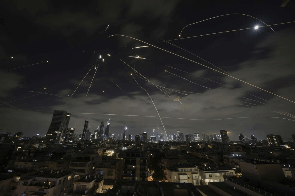 Ataques entre Israel e Irán, en vivo: última hora de los bombardeos, noticias y reacciones 7 Ataques entre Israel e Irán, en vivo: última hora de los bombardeos, noticias y reacciones
