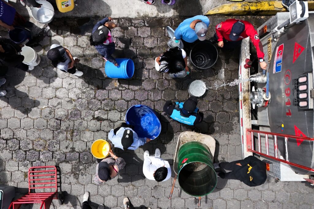 Deslizamiento en La Mica expone debilidades en el sistema de agua de Quito