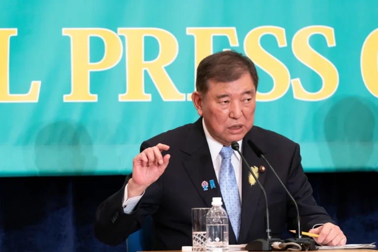 Japón califica de «lamentables» los nuevos aranceles de Trump