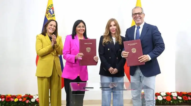 Venezuela y Colombia firman acuerdo binacional para crear Zona Económica Especial de Paz