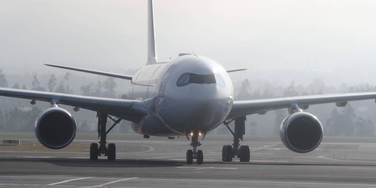 Subsidio al combustible aéreo se elimina: dudas sobre el impacto en los costos de pasajes