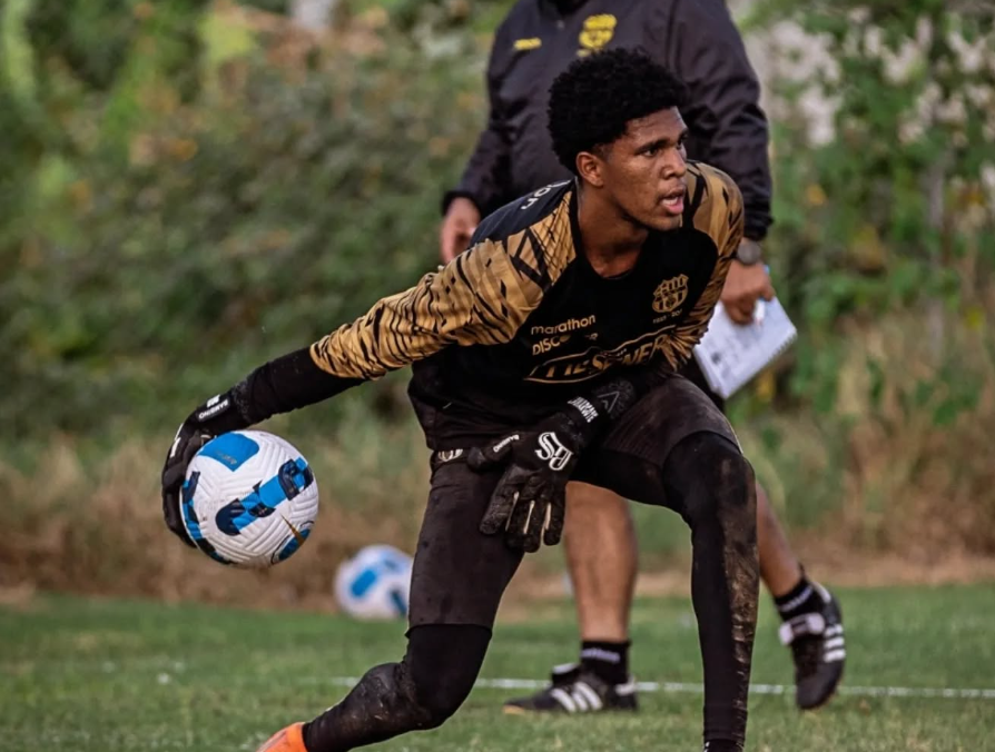 (VIDEO) Kléber Pinargote, arquero de BSC, convocado al microciclo de la Tri