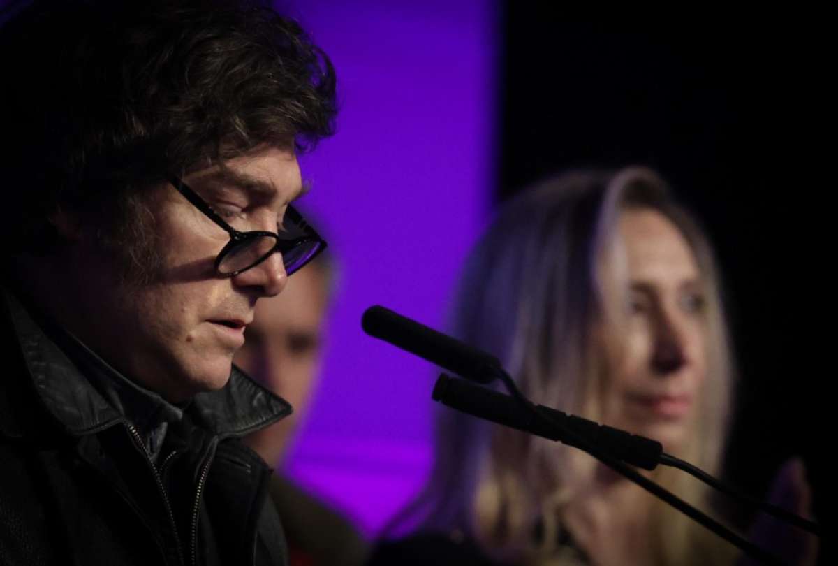 Milei sufre un duro golpe electoral ante un peronismo revitalizado con Axel Kicillof