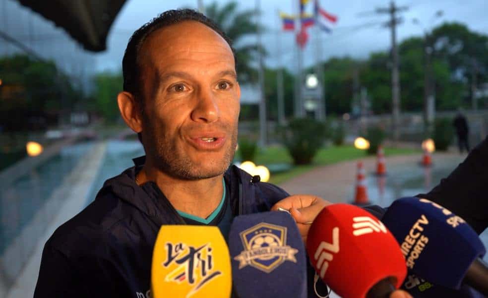 Egas resta importancia a los bombos: “Vamos a enfrentar grandísimas selecciones en el mundial”
