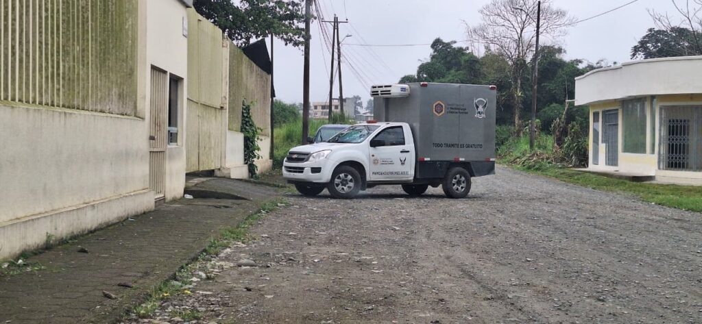 Hombre muere tras accidente en la vía Quevedo, Santo Domingo 3 Hombre muere tras accidente en la vía Quevedo, Santo Domingo