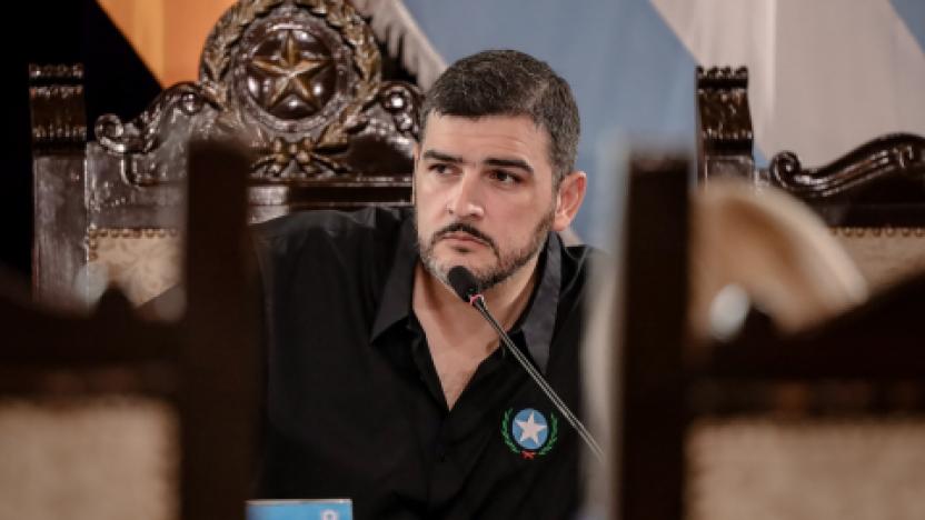 El alcalde Aquiles Álvarez y José Neira, de Sercop, se enfrentan por los contratos suspendidos