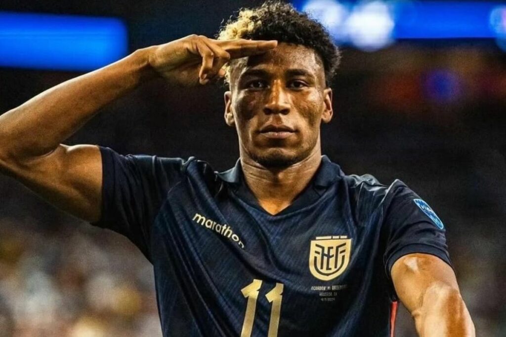 ¿Quién debe comandar el ataque de la Selección de Ecuador?