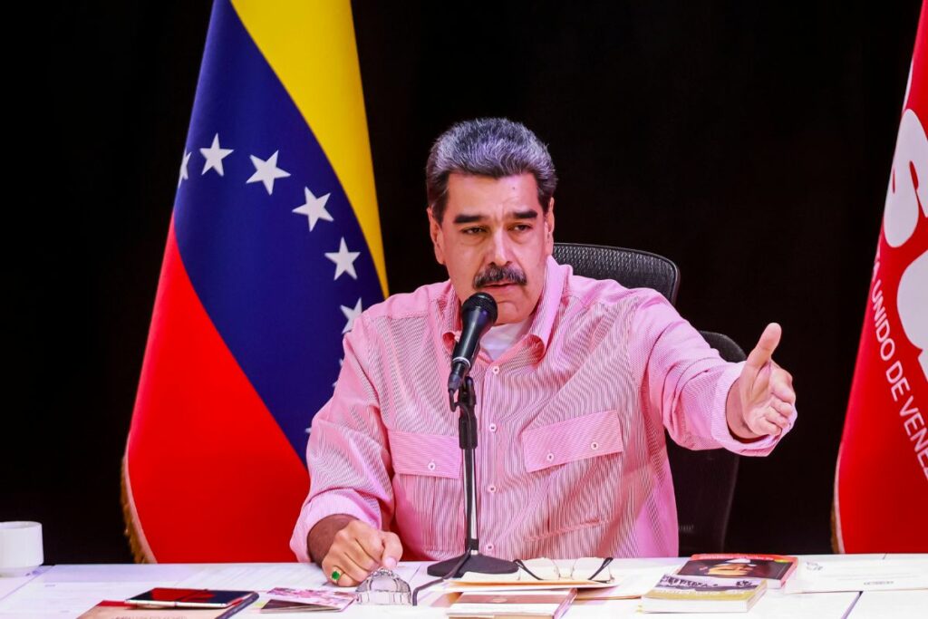 Nicolás Maduro pide “paz” a Trump en medio de tensión militar en el Caribe