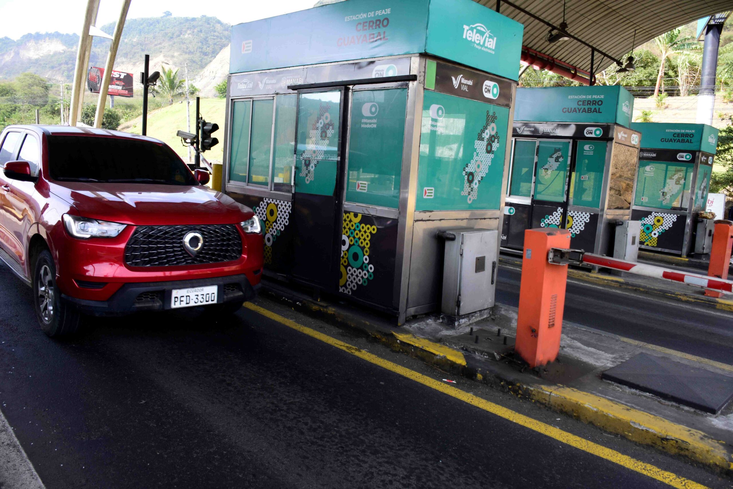 Prefectura de Manabí propone seis estrategias para retomar el cobro del peaje en la vía Portoviejo–Montecristi