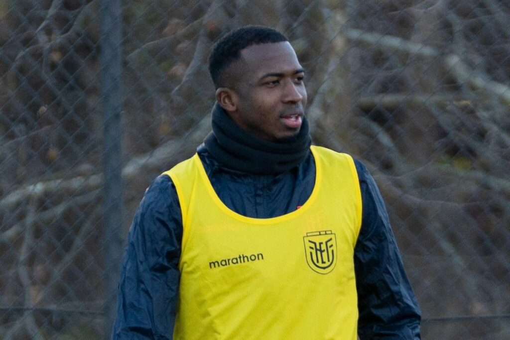 Sebastián Beccacece y la última carta de Ecuador para alcanzar el bombo 2