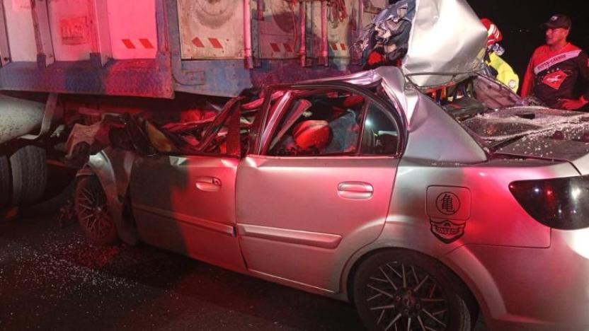 Tres policías en servicio activo murieron en un siniestro de tránsito en el cantón Balao 1 Tres policías en servicio activo murieron en un siniestro de tránsito en el cantón Balao