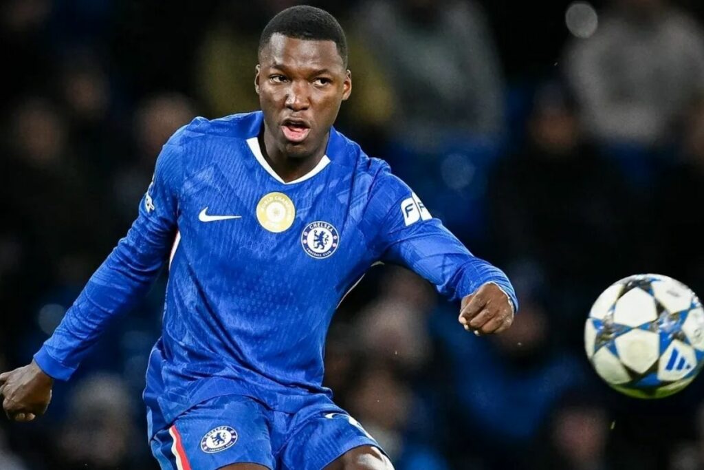 Moisés Caicedo recibe elogios de uno de sus máximos rivales 1 Moisés Caicedo recibe elogios de uno de sus máximos rivales