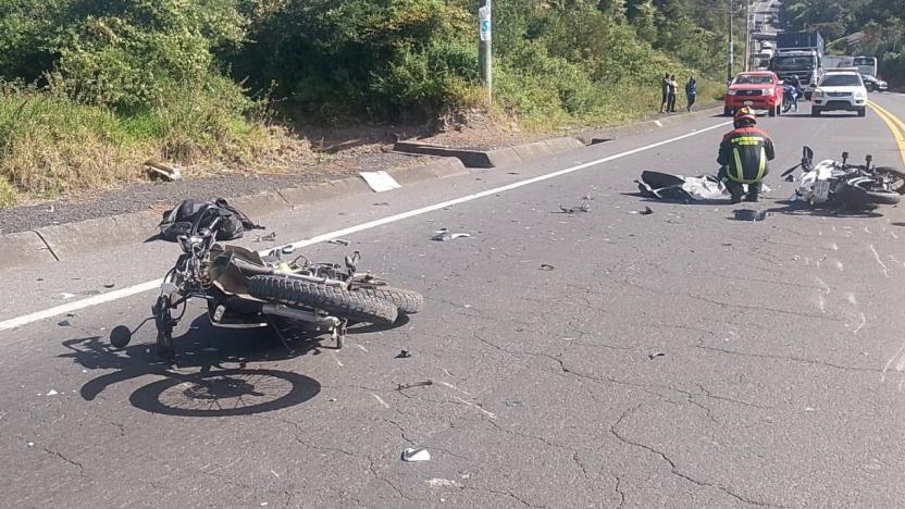 Dos motociclistas fallecieron en un choque en Amaguaña este miércoles 31 de diciembre