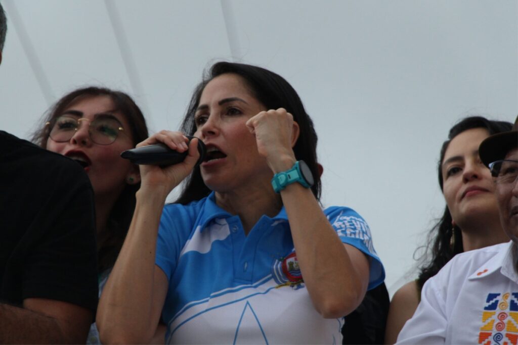 Luisa González se enfrenta a posibles sanciones por denuncias en el TCE