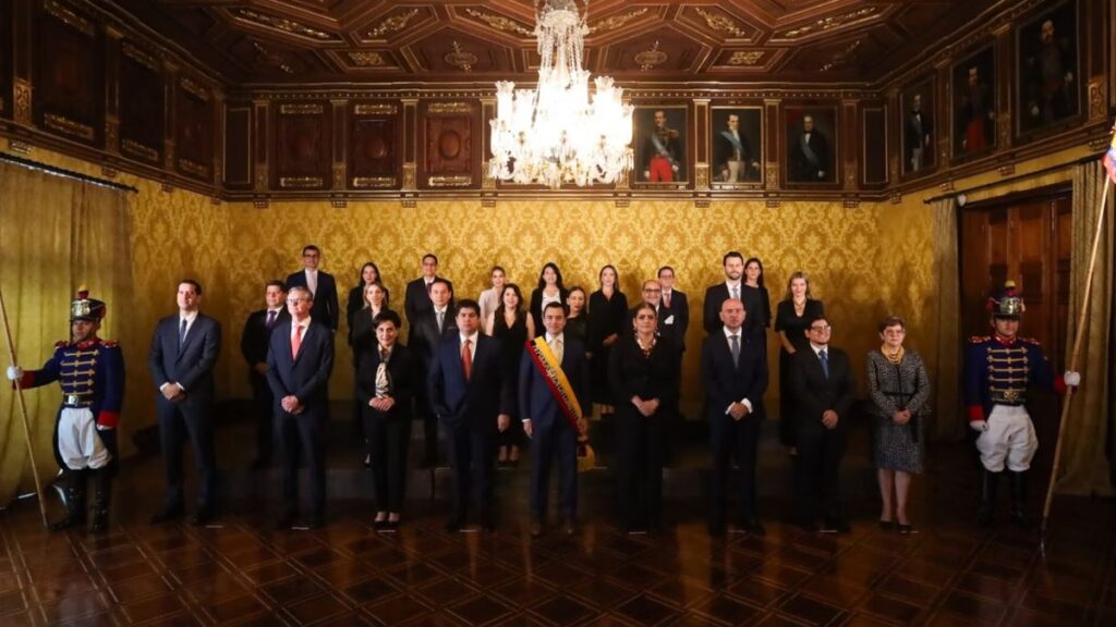 primer gabinete de daniel noboa
