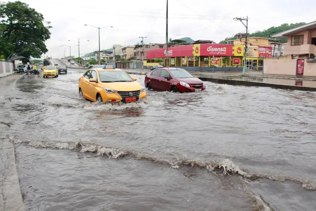 23 mil personas afectadas: Las lluvias ponen en jaque a varias provincias de la Costa de Ecuador 17161d524c42446d17160f54564944761f131c18524342711217 1200x800