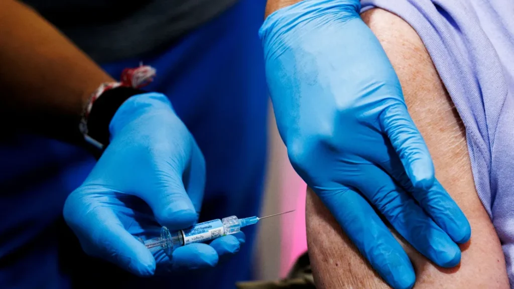 Un virus mutado provoca una temporada de gripe temprana en EE.UU., especialmente en la costa oeste 2026 10 19t184026z 540685093 rc2ionagdy4k rtrmadp 3 health usa flu jpg
